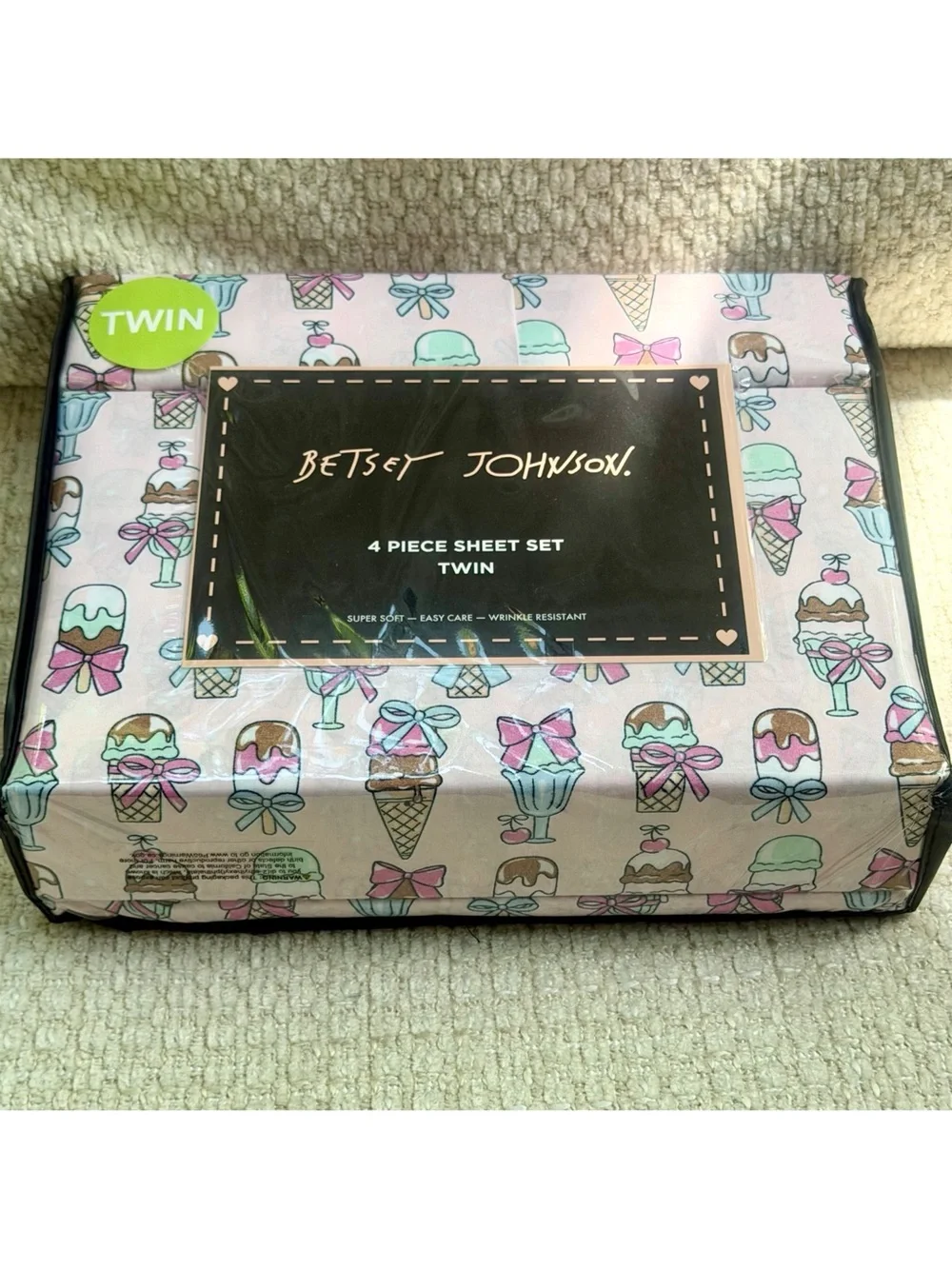 Betsey Johnson Pink Ice Cream Sheet Set 4-pc Coquette Bedding Dessert Bows New